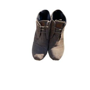 Toms Womens Suede Ankle Boots Size 8.5 W Tan